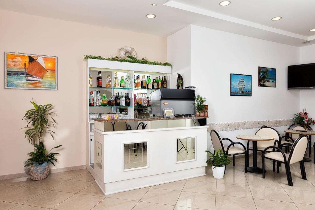 Albergo Gloria Bellaria-Igea Marina Dış mekan fotoğraf